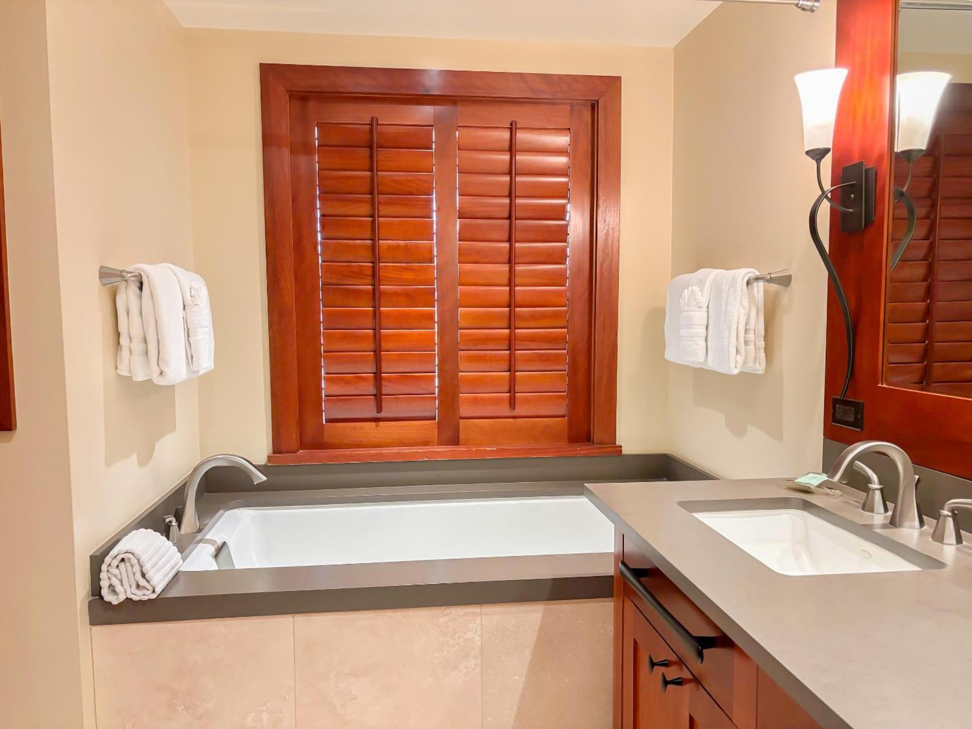 Luxury Pool Front Ko Olina Beach Rental Ground Floor B105 2Br Free Parking Kapolei Eksteriør bilde